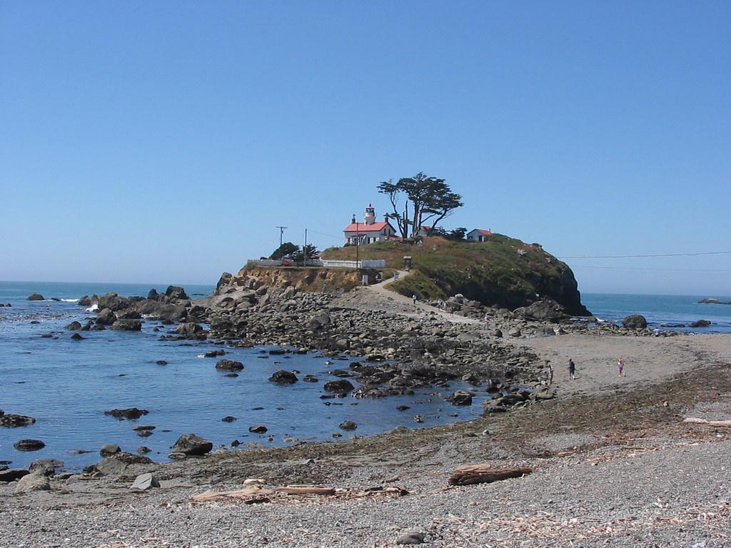 Sandee - Battery Point Lighthouse Beach